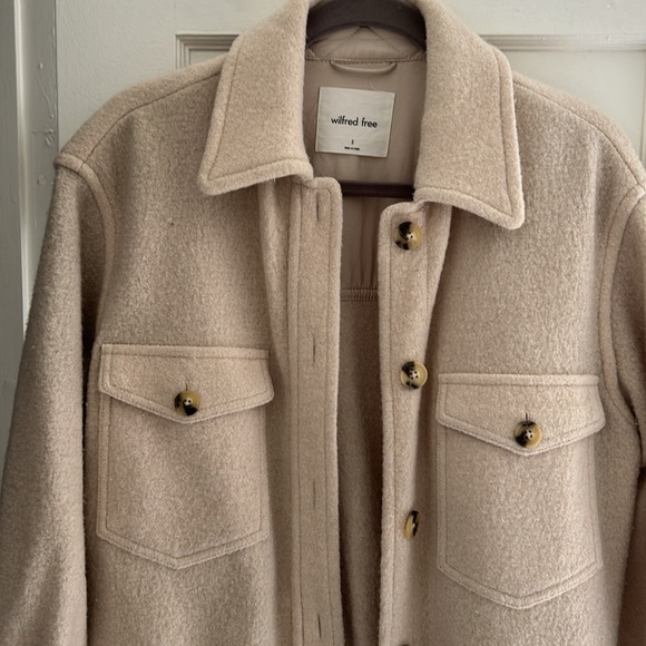 Aritzia 100% Wool Button Down Jacket - Picture 5 of 8